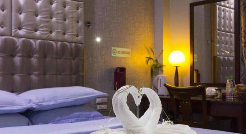 Newtown Inn Хулхумале Екстериор снимка