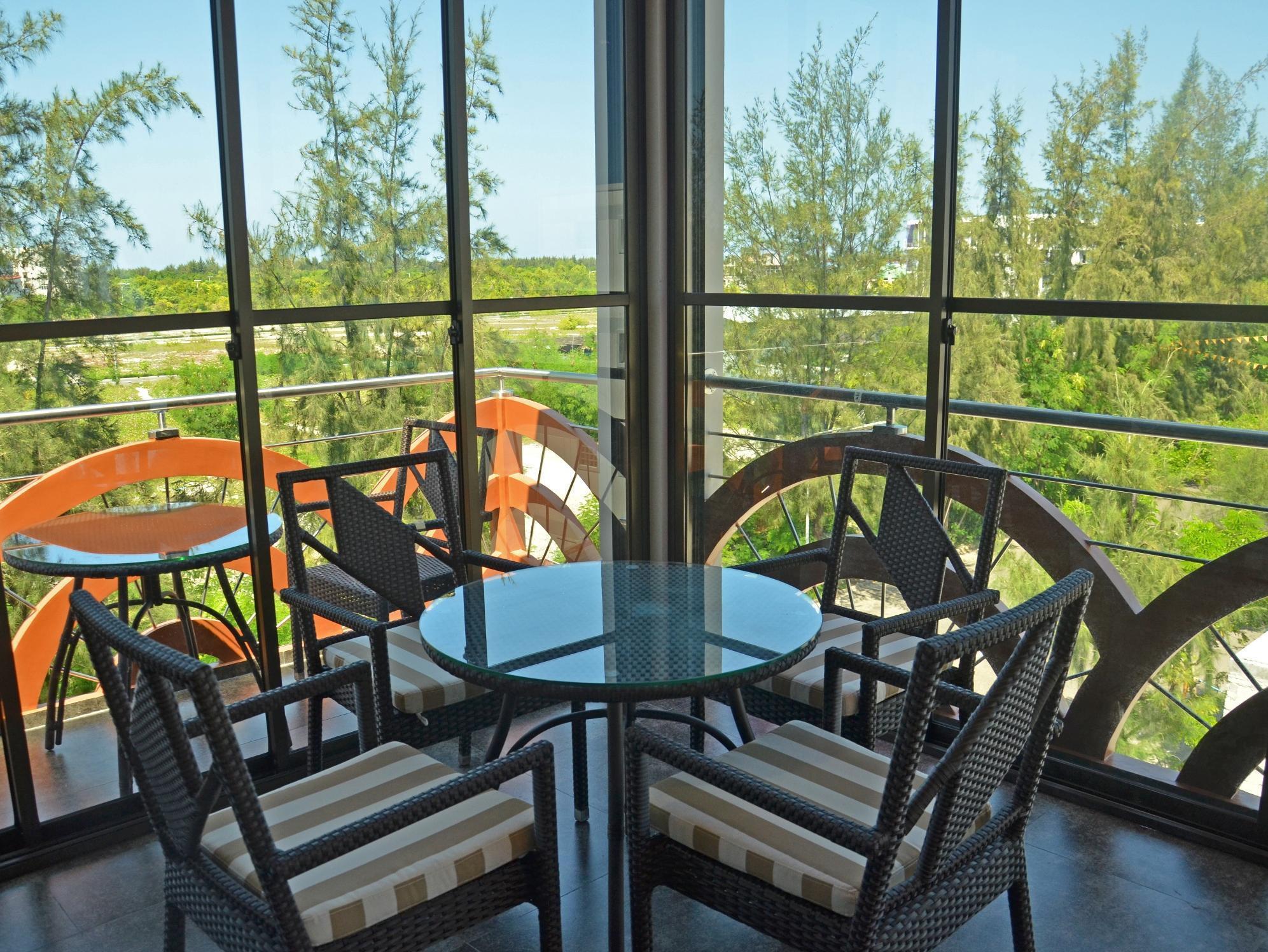 Newtown Inn Хулхумале Екстериор снимка